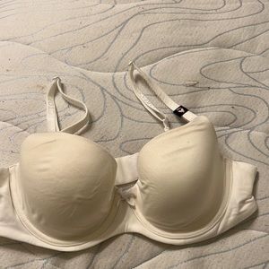 Victoria secret bra 38 b brand new